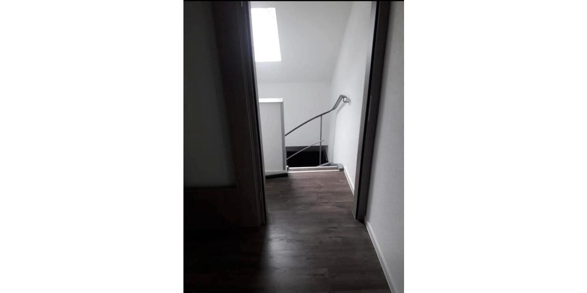 Dachgeschoßwohnung Bad Urach - 3 Zimmer, 80 m&sup2;, 900&euro; | Angebot:24853380