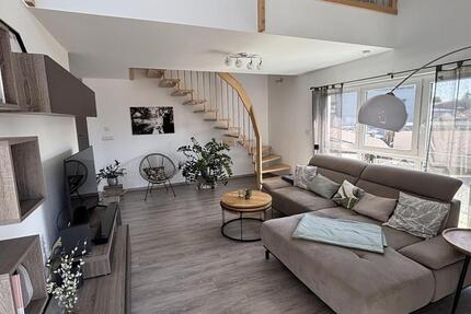 Exklusive Maisonettewohnung 185 m² in Pforzheim, Garage, EBK, Garten, 2 Bäder, Fußbodenh. zimmer