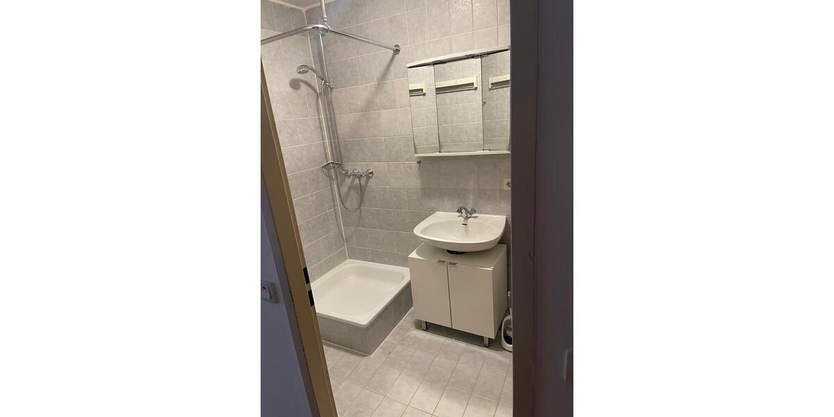 Etagenwohnung Trier Kürenz - 1 Zimmer, 24 m&sup2;, 350&euro; | Angebot:24964476