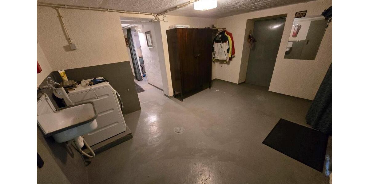 Erdgeschoßwohnung Hilchenbach - 3 Zimmer, 118 m&sup2;, 1.090&euro; | Angebot:26677965