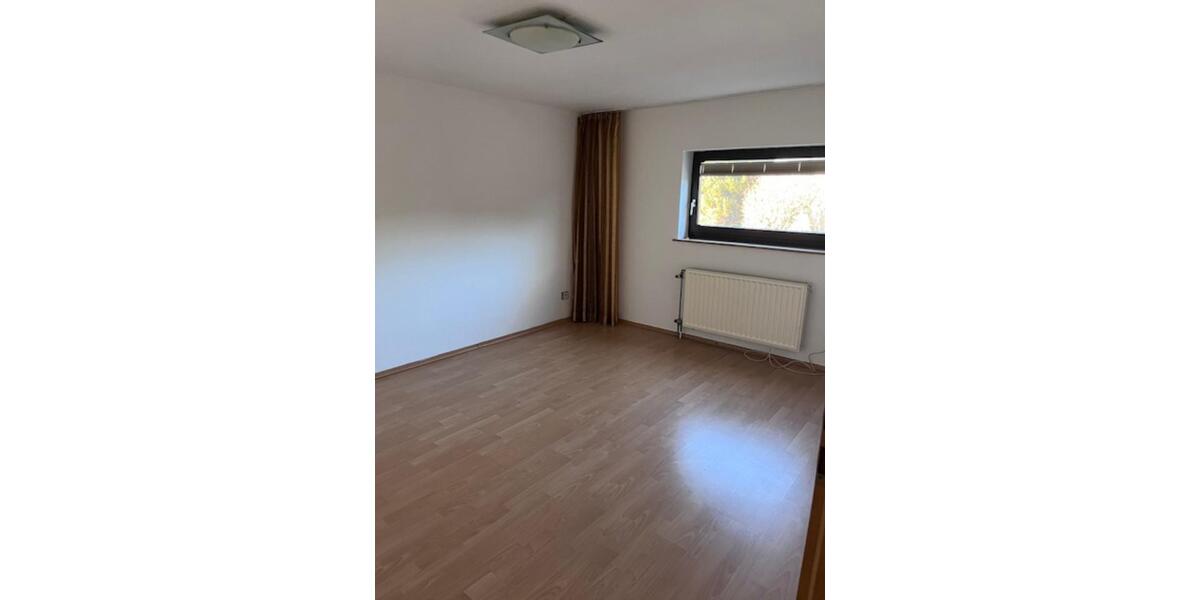 Etagenwohnung Waigolshausen - 3 Zimmer, 80 m&sup2;, 615&euro; | Angebot:25049299