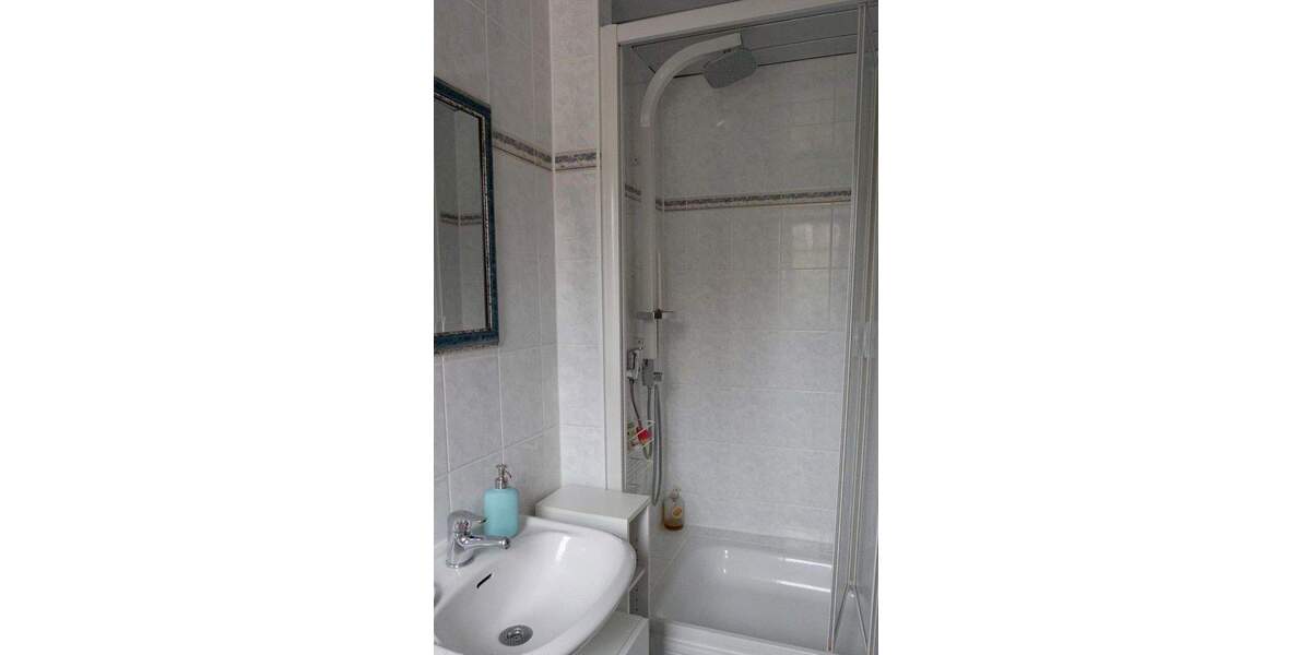 Ihr neues Zuhause: Doppelhaushälfte mit sonnigem Garten 4 zimmer