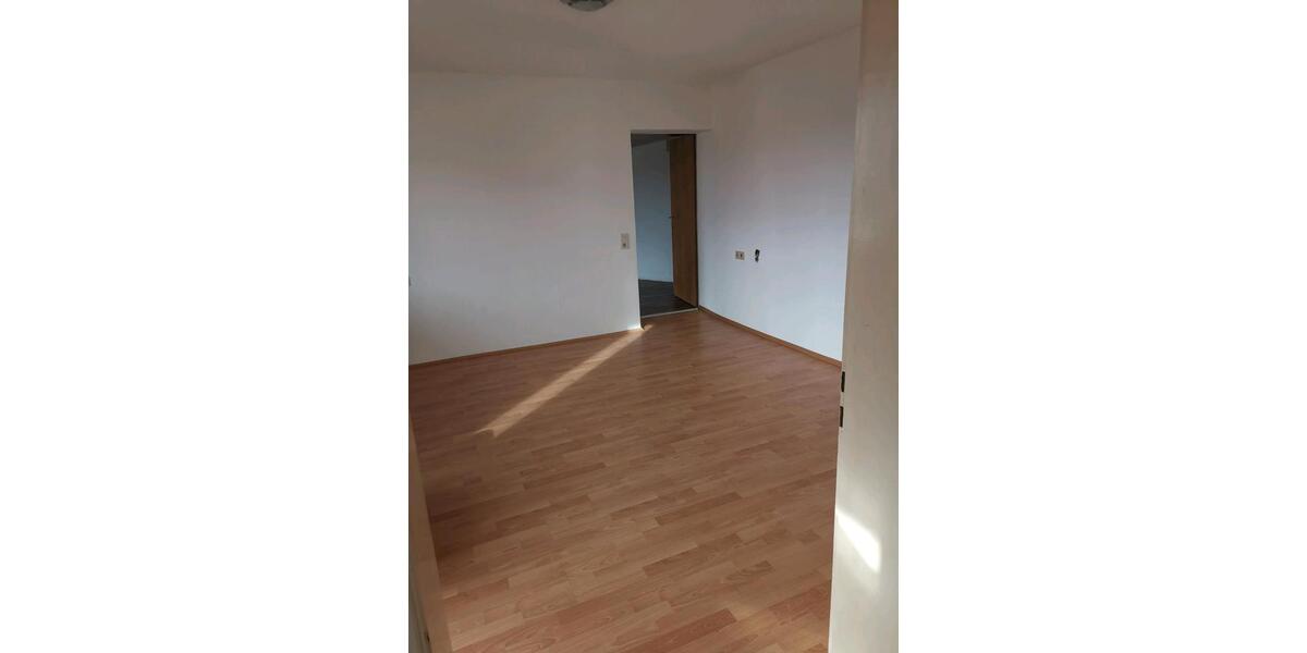 Helle OG Wohnung in Marktoffingen zu vermieten 4 zimmer