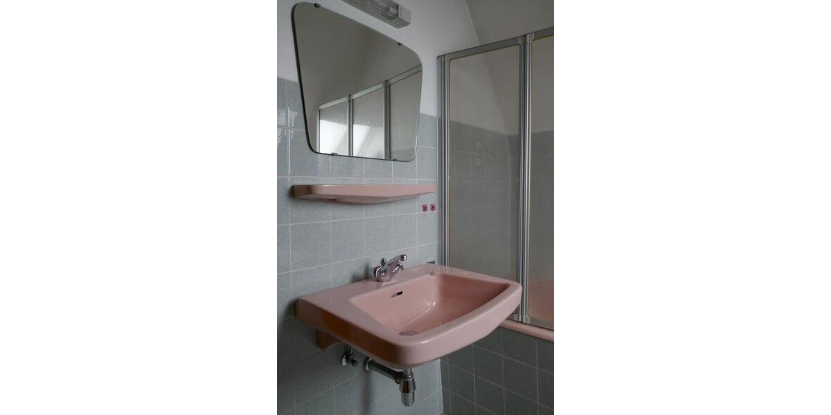 Dachgeschoßwohnung Bonn Bad Godesberg - 2 Zimmer, 46 m&sup2;, 546&euro; | Angebot:25182294