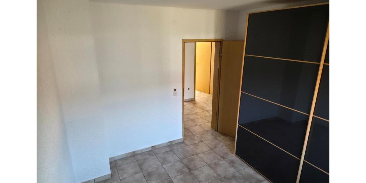 Reihenhaus Pfungstadt - 6.5 Zimmer, 155 m&sup2;, 1.590&euro; | Angebot:26035820