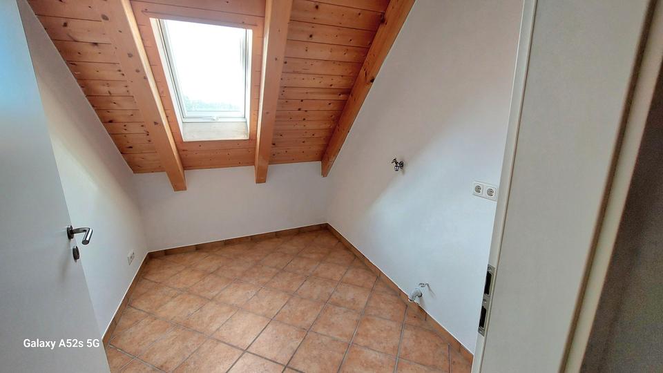 Dachgeschoßwohnung Schweitenkirchen - 4 Zimmer, 150 m&sup2;, 1.650&euro; | Angebot:26470992