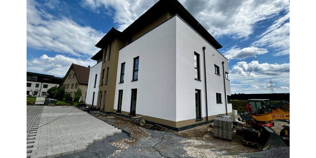 Etagenwohnung Leopoldshöhe - 4 Zimmer, 104 m&sup2;, 1.495&euro; | Angebot:26107996