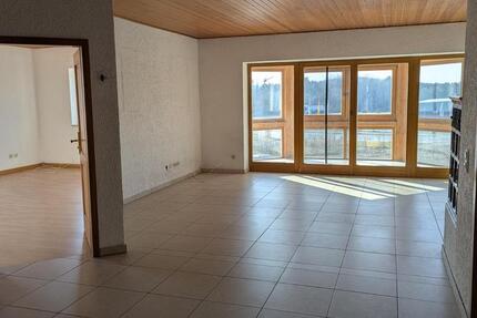 Wohnung Amberg - 4 Zimmer, 140 m&sup2;, 1.140&euro; | Angebot:25435875