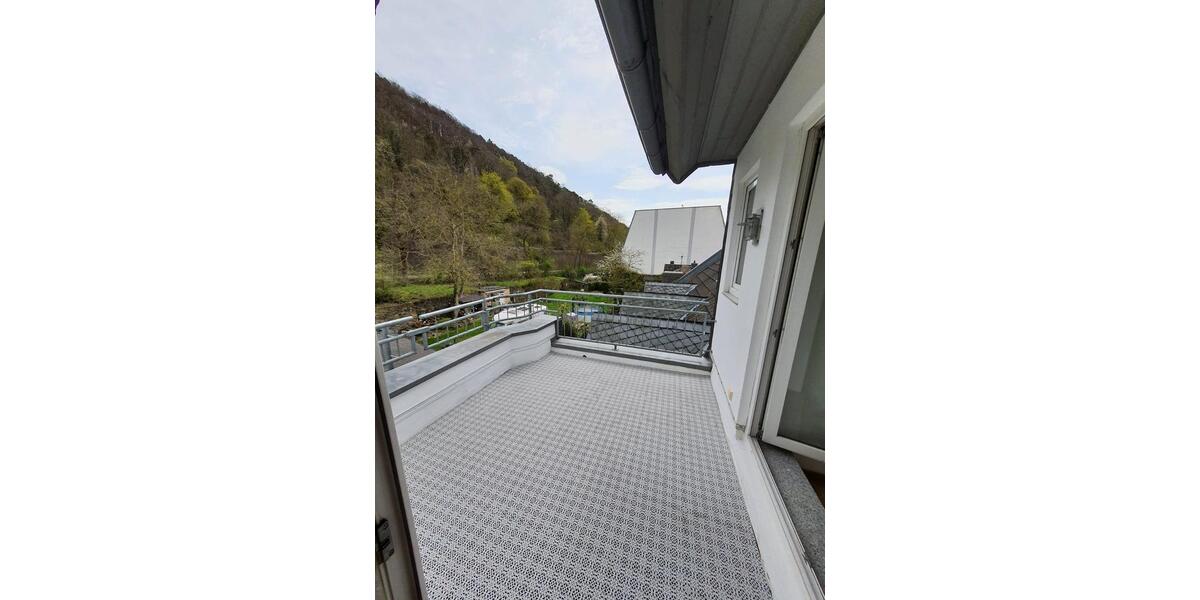 Dachgeschoßwohnung Mechernich - 2 Zimmer, 81 m&sup2;, 960&euro; | Angebot:24327655