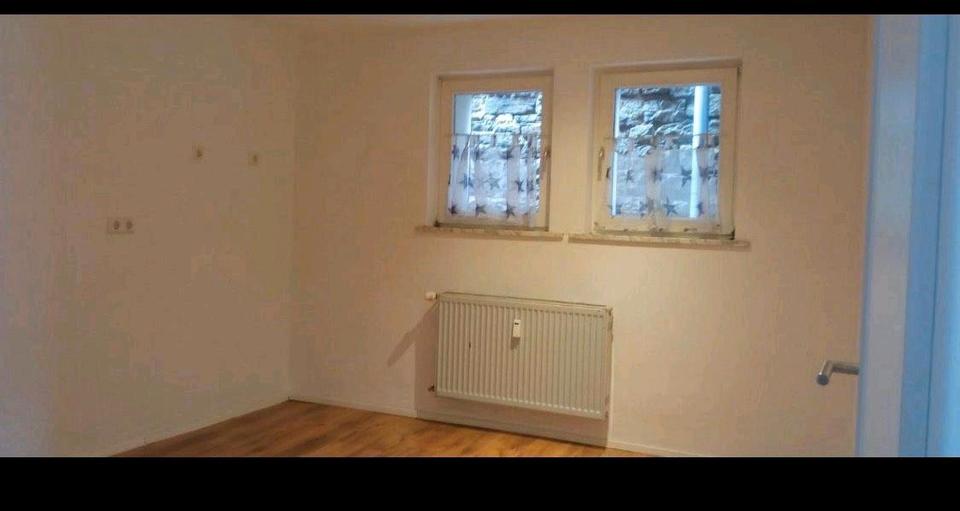 Erdgeschoßwohnung Seckach - 3 Zimmer, 90 m&sup2;, 550&euro; | Angebot:25605442