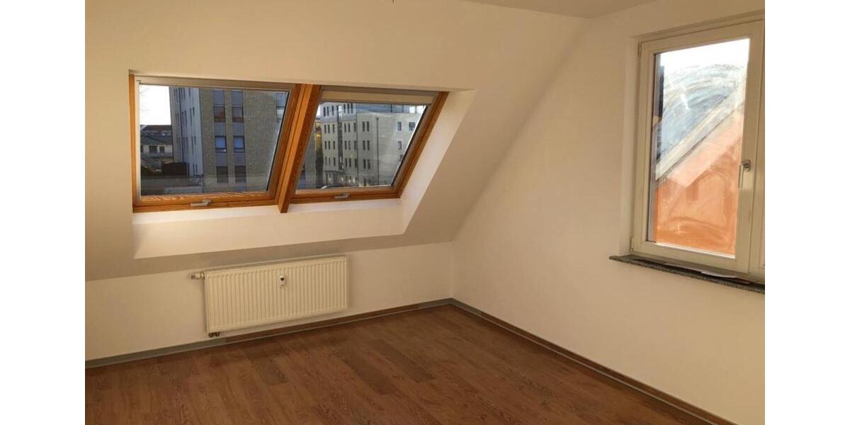 Dachgeschoßwohnung Waren (Müritz) - 3 Zimmer, 72 m&sup2;, 750&euro; | Angebot:25156058