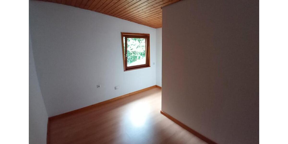 Maisonettenwohnung Altensteig - 3 Zimmer, 71 m&sup2;, 430&euro; | Angebot:26511596
