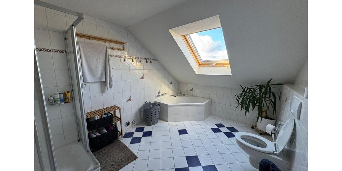 Wohnen auf Zeit Tuttlingen - 3.5 Zimmer, 73 m&sup2;, 850&euro; | Angebot:25033953