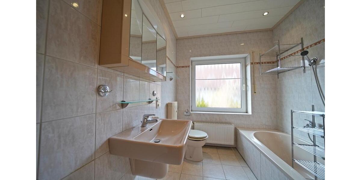 Einfamilienhaus Wiesmoor - 3 Zimmer, 126 m&sup2;, 1.190&euro; | Angebot:25809995