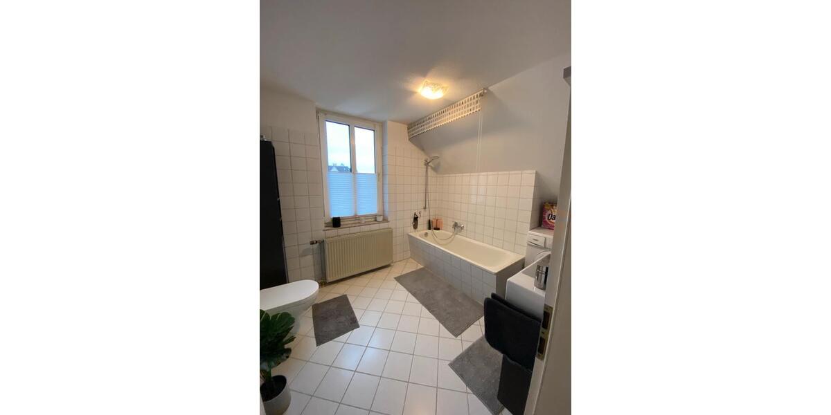 Etagenwohnung Hameln - 3 Zimmer, 80 m&sup2;, 700&euro; | Angebot:26237582