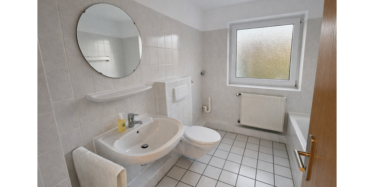 Etagenwohnung Hildesheim Itzum-Marienburg - 3 Zimmer, 77 m&sup2;, 900&euro; | Angebot:24866393