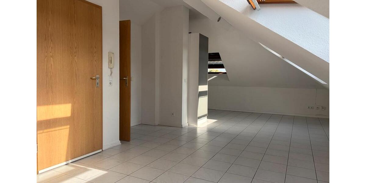 Dachgeschoßwohnung Bedburg - 2 Zimmer, 40 m&sup2;, 500&euro; | Angebot:27583216