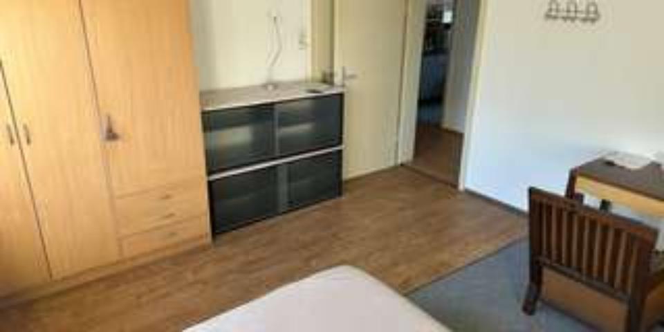 Wohnen auf Zeit Reutlingen - 1 Zimmer, 16 m&sup2;, 480&euro; | Angebot:24787720