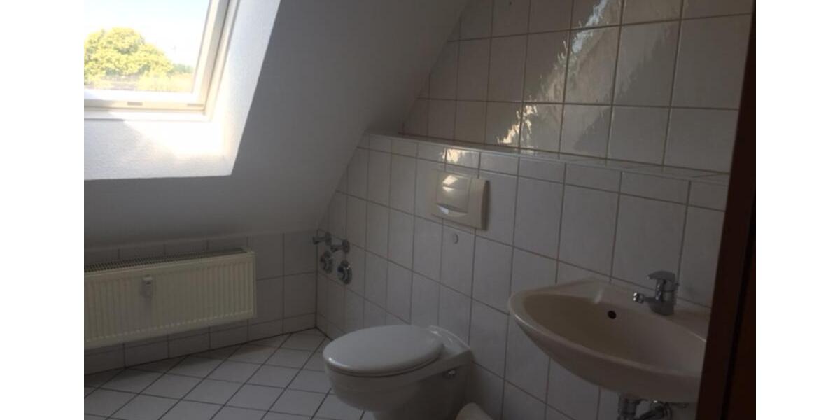 Dachgeschoßwohnung Senftenberg - 3 Zimmer, 60 m&sup2;, 360&euro; | Angebot:25056523