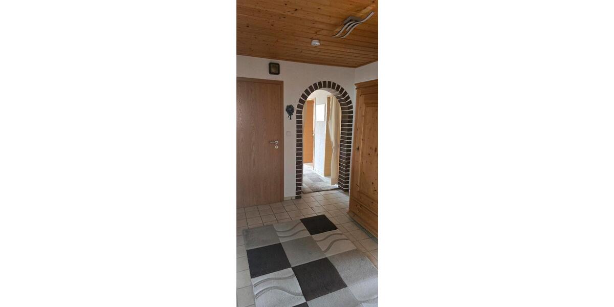 Etagenwohnung Beilngries - 7 Zimmer, 106 m&sup2;, 1.050&euro; | Angebot:26592587