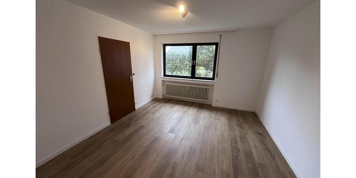 Erdgeschoßwohnung Trier Kürenz - 1 Zimmer, 24 m&sup2;, 360&euro; | Angebot:26432372