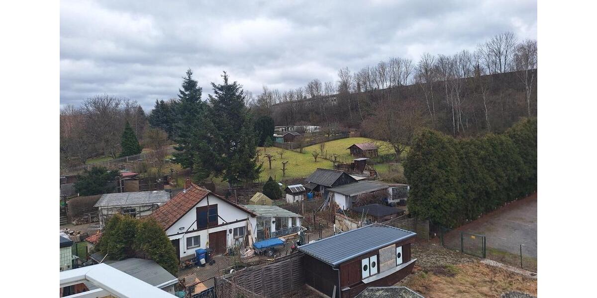 Dachgeschoßwohnung Pößneck - 4 Zimmer, 120 m&sup2;, 990&euro; | Angebot:25993600