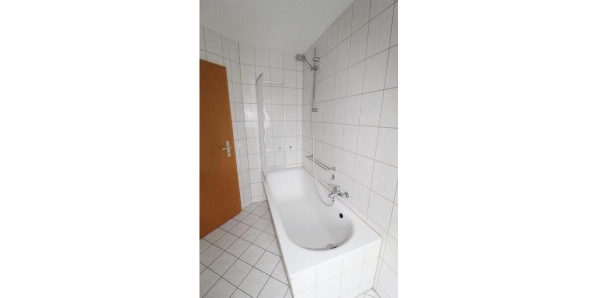 Dachgeschoßwohnung Penig - 2 Zimmer, 58 m&sup2;, 300&euro; | Angebot:19635384