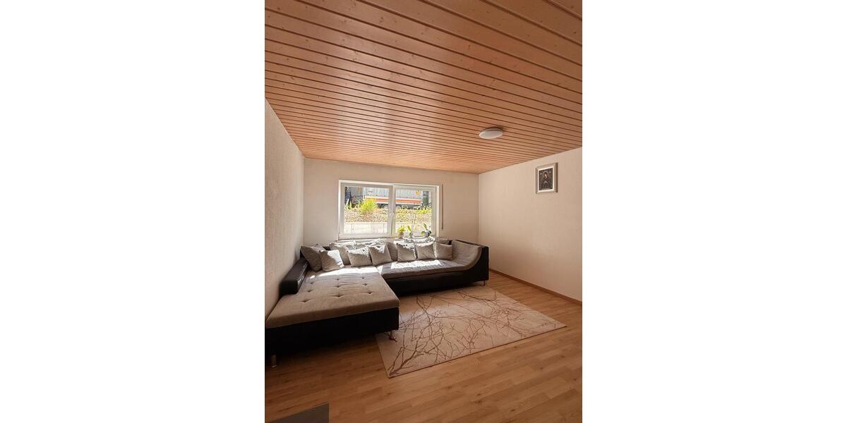Etagenwohnung Salach - 2.5 Zimmer, 63 m&sup2;, 850&euro; | Angebot:26636247