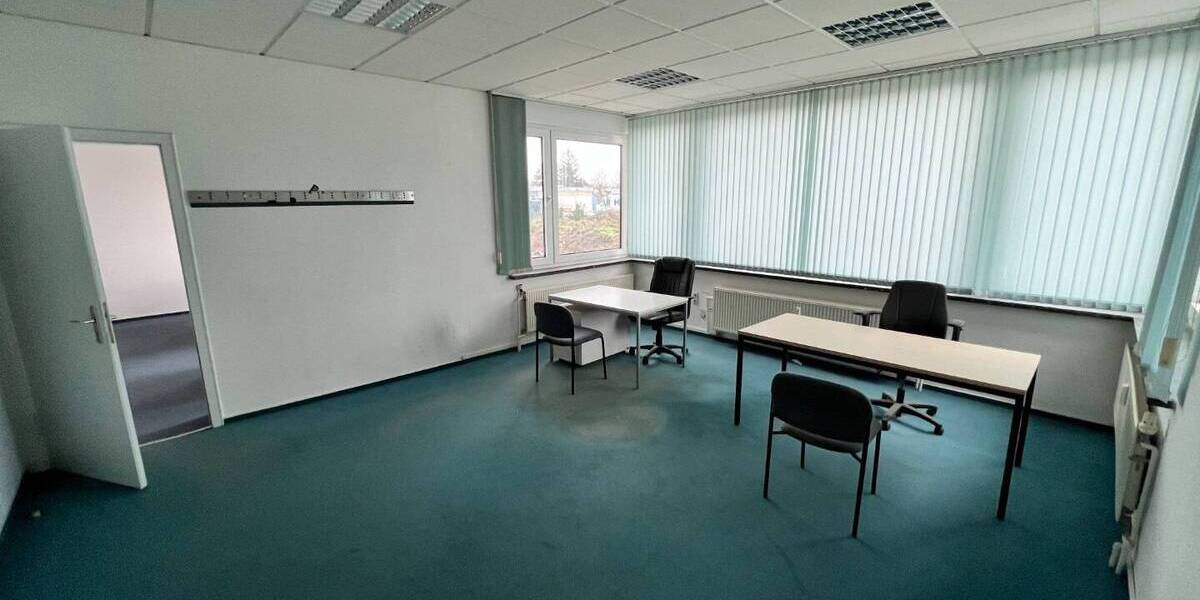 Gewerbeobjekt Lübeck St. Gertrud - 6 Zimmer, 400 m&sup2;, 2.800&euro; | Angebot:25798667