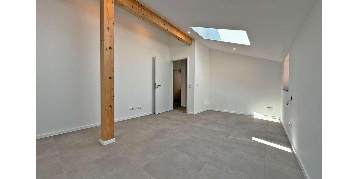 Etagenwohnung Altenmarkt an der Alz - 3 Zimmer, 83 m&sup2;, 1.000&euro; | Angebot:22180739