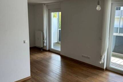 Moderne 1 Zimmer Wohnung KFW 55 mit Balkon, Einbauküche uvm.