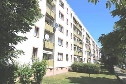 Wohnung Schwerin Neu Zippendorf - 2 Zimmer, 47 m&sup2;, 267&euro; | Angebot:12441063