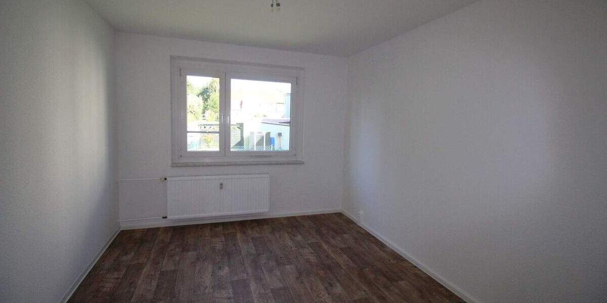 Etagenwohnung Ebersbach-Neugersdorf Ebersbach - 3 Zimmer, 70 m&sup2;, 370&euro; | Angebot:24358977