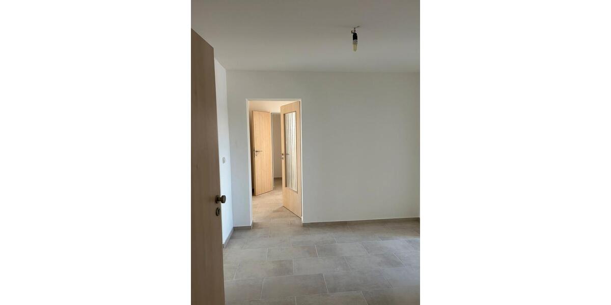 Etagenwohnung Wiesau Kornthan - 3.5 Zimmer, 75 m&sup2;, 495&euro; | Angebot:26682600