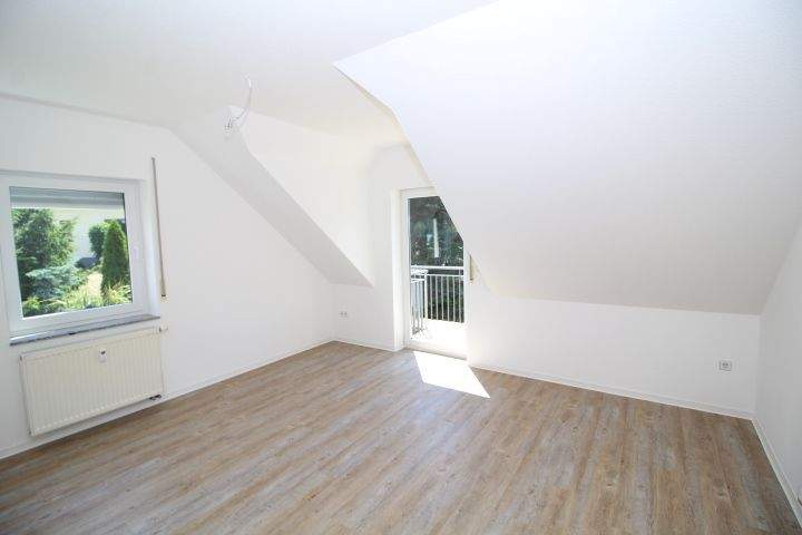 Etagenwohnung Niederfrohna - 2 Zimmer, 43 m&sup2;, 299&euro; | Angebot:24859955