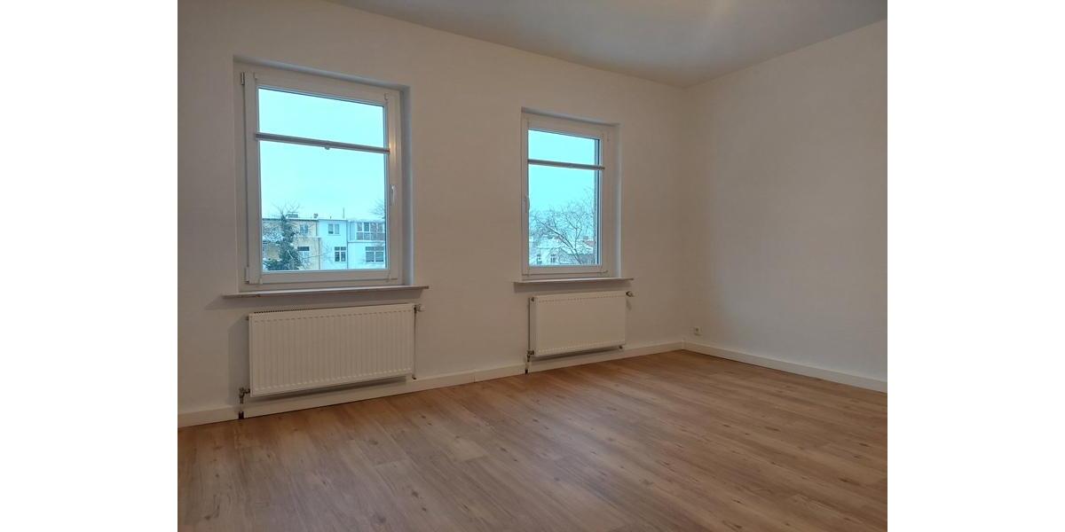 Etagenwohnung Schwerin - 4 Zimmer, 104 m&sup2;, 1.300&euro; | Angebot:25796796