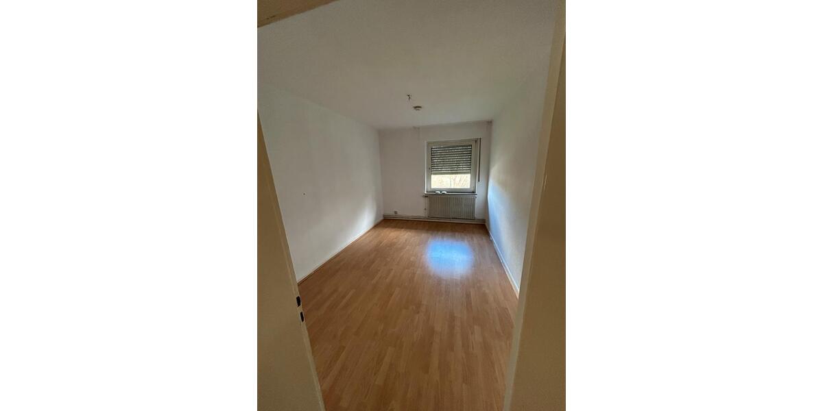 Etagenwohnung Lingen (Ems) - 4 Zimmer, 88 m&sup2;, 750&euro; | Angebot:25904810