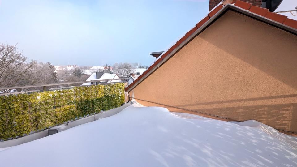 Dachgeschoßwohnung Hannover Ricklingen - 3 Zimmer, 90 m&sup2;, 1.200&euro; | Angebot:24827551