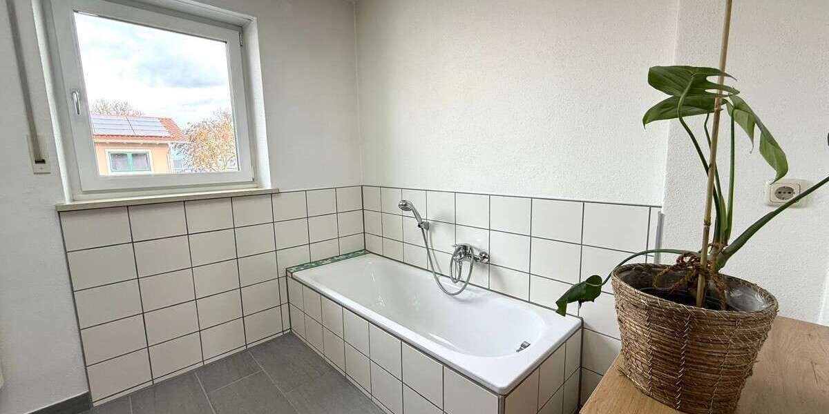 Etagenwohnung Schierling - 3 Zimmer, 88 m&sup2;, 800&euro; | Angebot:24816533