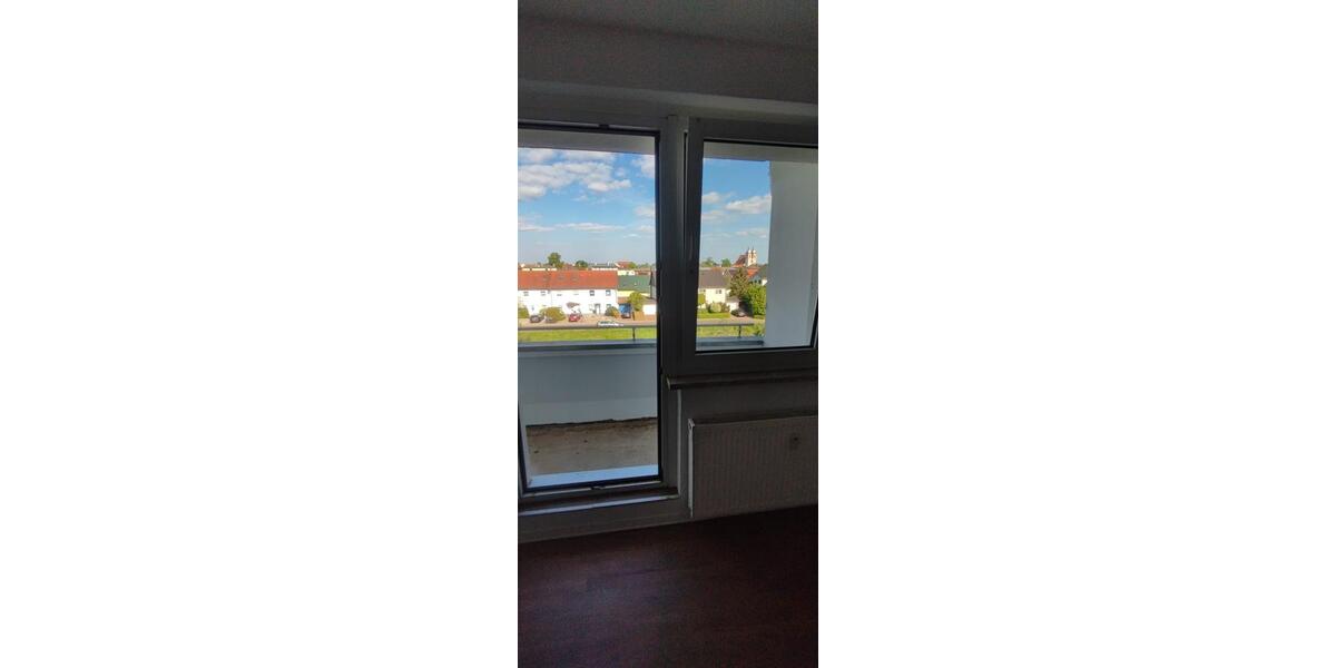 Etagenwohnung Schönebeck (Elbe) - 3 Zimmer, 70 m&sup2;, 360&euro; | Angebot:22584787