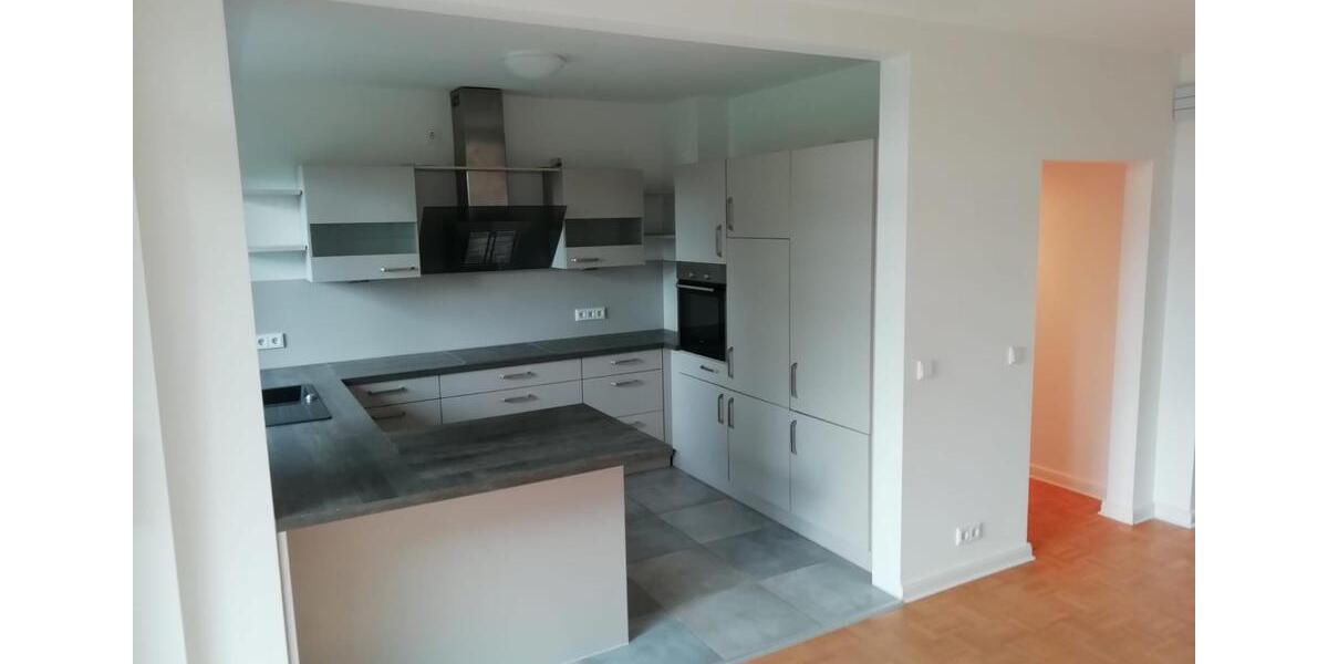 Etagenwohnung Stade - 4 Zimmer, 1.400&euro; | Angebot:23122297