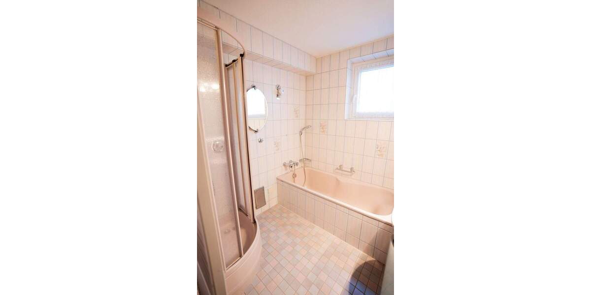 Etagenwohnung Tuttlingen - 4 Zimmer, 106 m&sup2;, 1.150&euro; | Angebot:26500019