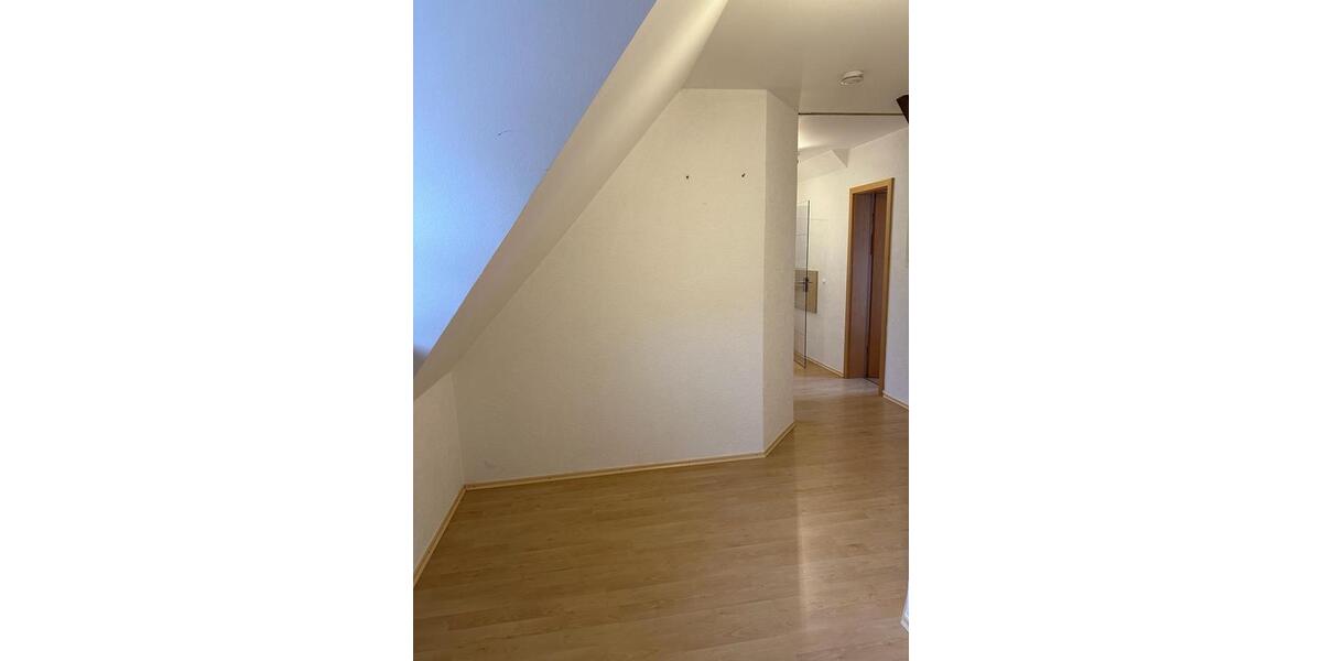 Etagenwohnung Ravenstein - 3.5 Zimmer, 120 m&sup2;, 1.000&euro; | Angebot:24791865