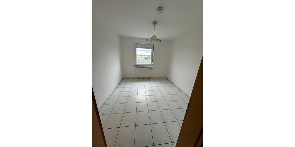 Erdgeschoßwohnung Villingen-Schwenningen Schwenningen - 5 Zimmer, 110 m&sup2;, 1.450&euro; | Angebot:25160978