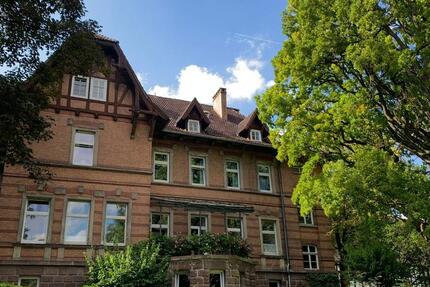 Zur Miete:Schöne große Altbauwohnung im Herrenhaus an der Diemel zimmer