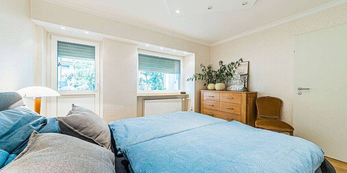 Etagenwohnung Frankfurt am Main Sachsenhausen - 2 Zimmer, 45 m&sup2;, 1.690&euro; | Angebot:26127407