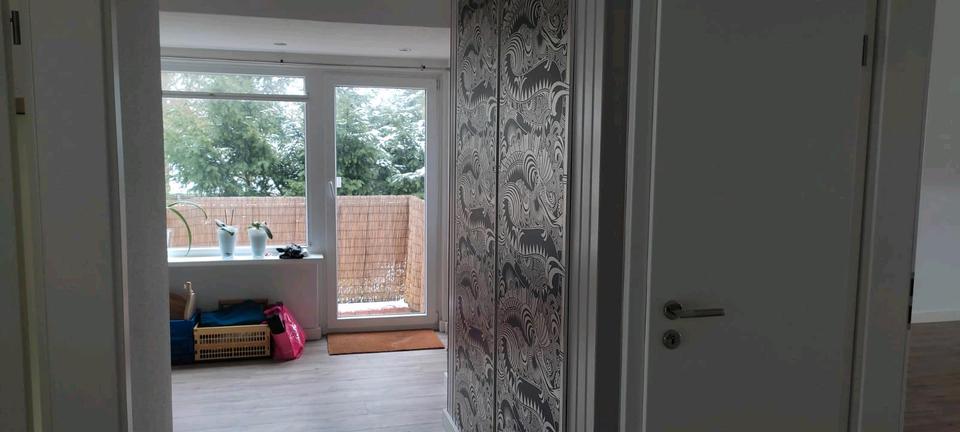 Dachgeschoßwohnung Husum - 3 Zimmer, 80 m&sup2;, 1.200&euro; | Angebot:24703737