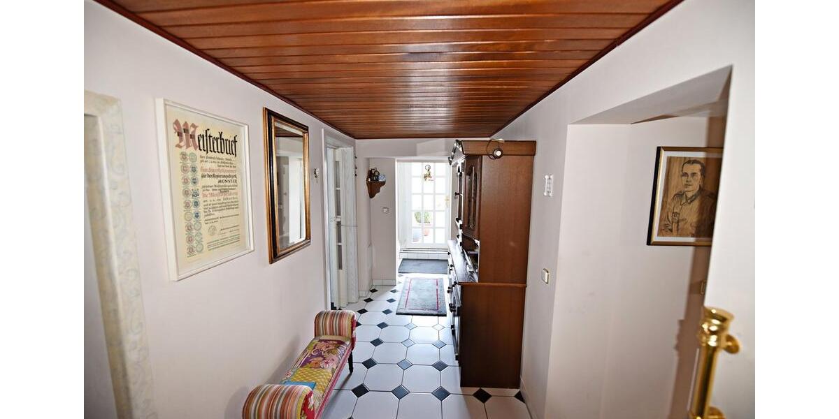 Erdgeschoßwohnung Warstein - 3 Zimmer, 130 m&sup2;, 1.250&euro; | Angebot:26413901