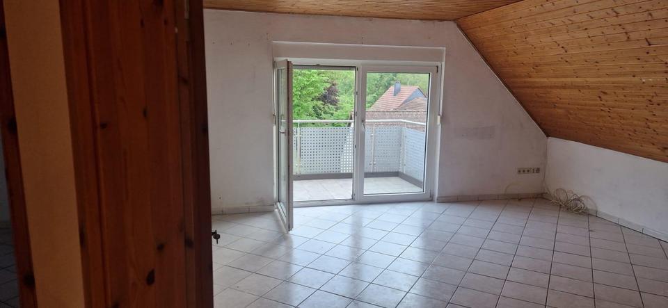 Dachgeschoßwohnung Lauterecken - 3 Zimmer, 80 m&sup2;, 450&euro; | Angebot:26311770