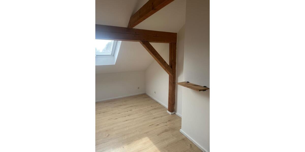 Dachgeschoßwohnung Marburg Marbach - 1 Zimmer, 35 m&sup2;, 599&euro; | Angebot:26145411